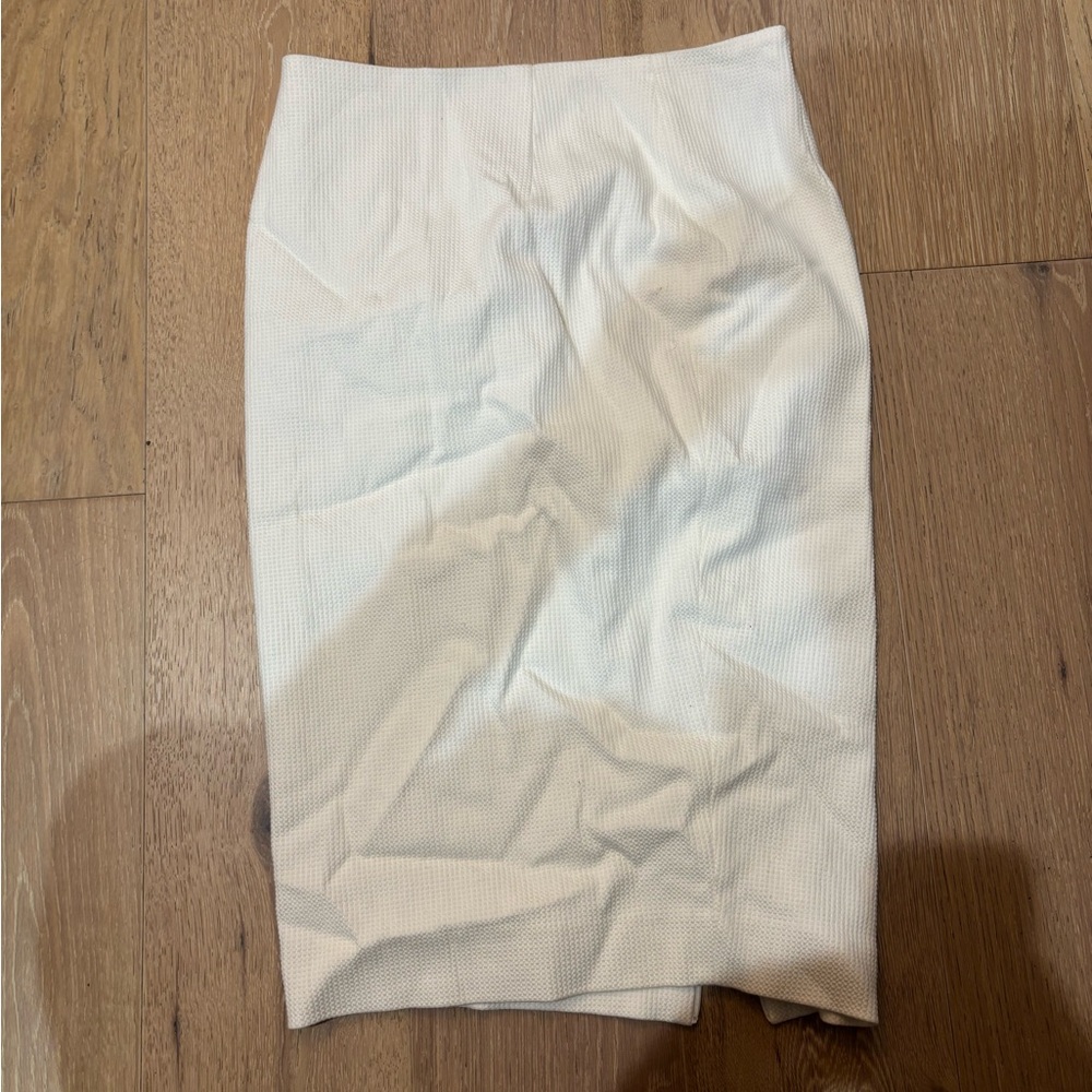 NWOT INTERMIX Textured White Pencil Skirt 98% Cotton